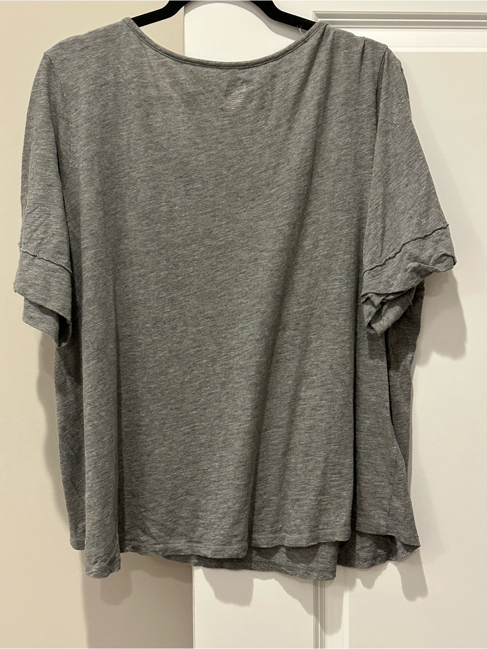 Cato Classic Women's 22/24W Crewneck Tee - Gray - Picture 2 of 4